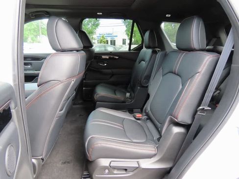 New 2025 Honda Pilot TrailSport image 13