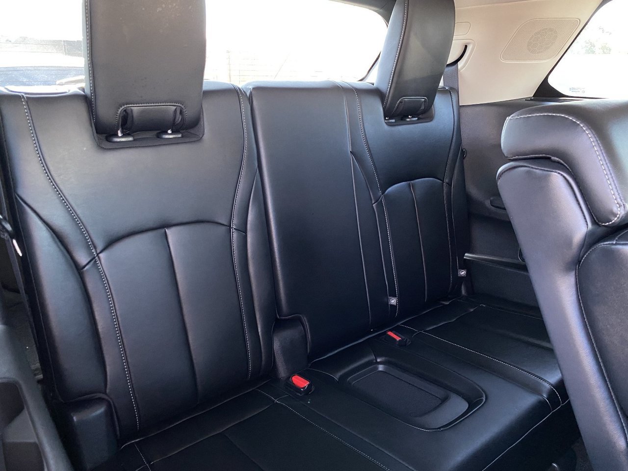 Certified 2027 INFINITI QX60 Luxe w/ Cargo Package FWD image 13