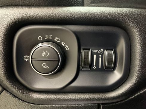 Used 2023 RAM 1500 Laramie image 22