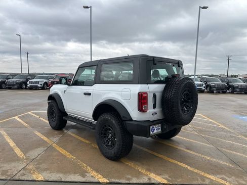 New 2026 Ford Bronco 2-Door w/ Sasquatch Package AWD/4WD image 5