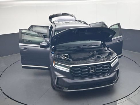 Certified 2025 Honda Pilot EX-L image 49