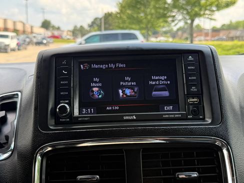 Used 2020 Dodge Grand Caravan SXT FWD image 40
