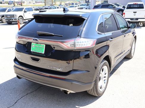 Used 2017 Ford Edge Titanium w/ Technology Package AWD/4WD image 5