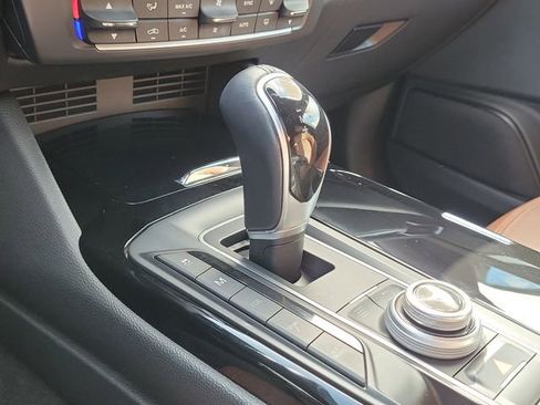 Used 2018 Maserati Levante AWD/4WD image 30