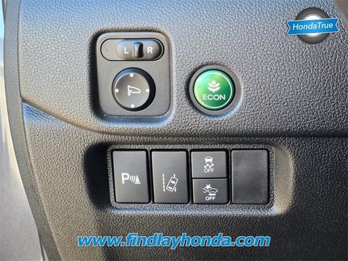 Certified 2018 Honda Pilot Touring image 36