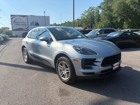 Used 2021 Porsche Macan AWD/4WD image 26