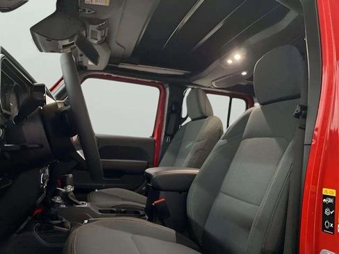 Used 2025 Jeep Wrangler Sahara 4xe w/ Safety Group image 39