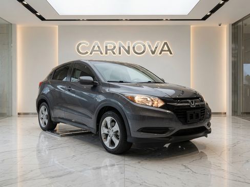 Used 2017 Honda HR-V LX image 1