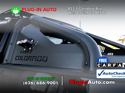 Used 2018 Chevrolet Colorado Z71 w/ Z71 Midnight Edition image 10