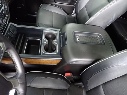 Used 2017 Chevrolet Silverado 2500 High Country w/ Duramax Plus Package AWD/4WD image 34
