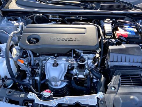 Used 2025 Honda Civic Sport image 31
