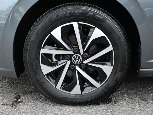 Used 2022 Volkswagen Jetta S image 41