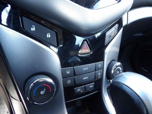 Used 2013 Chevrolet Cruze LTZ w/ Enhanced Safety Package FWD image 19