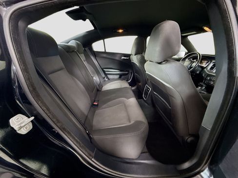 Used 2016 Dodge Charger SE w/ Popular Equipment Group image 26