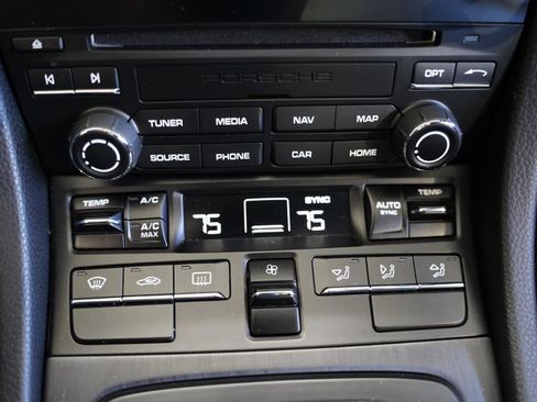 Used 2019 Porsche 911 Carrera 4 GTS image 22