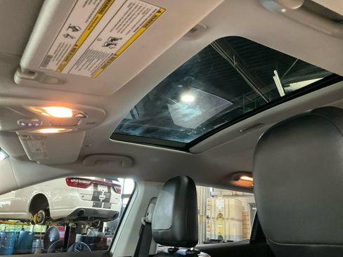 Used 2019 Jeep Compass Limited AWD/4WD image 31