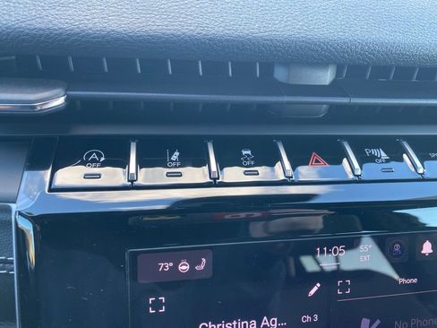 New 2025 Jeep Grand Cherokee Altitude image 23