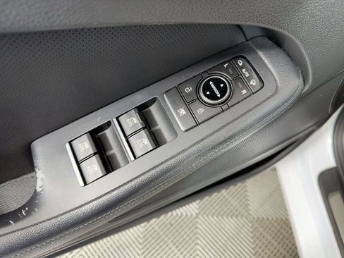 Used 2017 Genesis G80 3.8 image 20