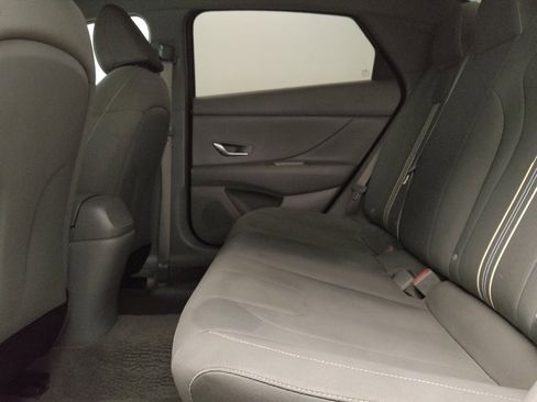 Used 2023 Hyundai Elantra SEL FWD image 18