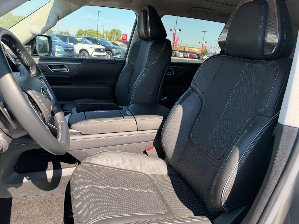 Used 2025 INFINITI QX80 Sensory AWD/4WD image 13