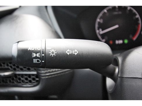 Used 2024 Honda HR-V LX image 17