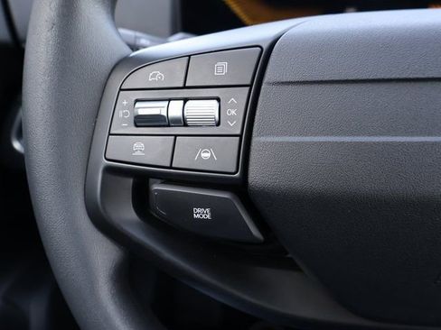 New 2025 Kia K4 LXS image 32