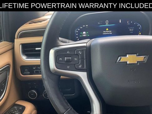 Used 2023 Chevrolet Tahoe Premier AWD/4WD image 16