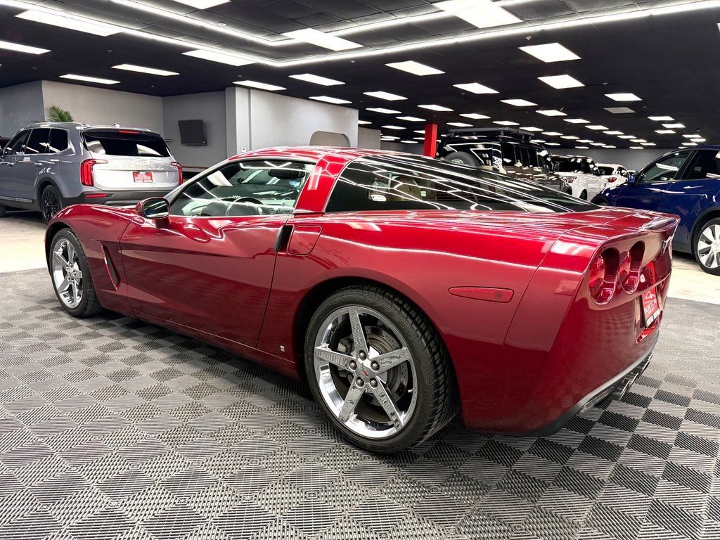 Used 2007 Chevrolet Corvette Coupe w/ Preferred Equipment Group RWD image 9