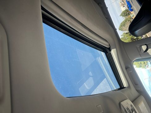 Used 2022 Toyota Highlander XLE image 33