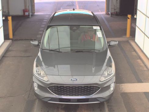 Used 2021 Ford Escape SEL image 2