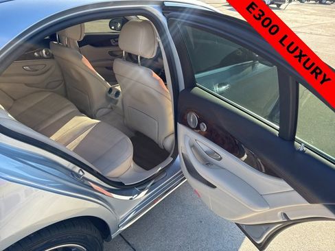 Used 2017 Mercedes-Benz E 300 image 14