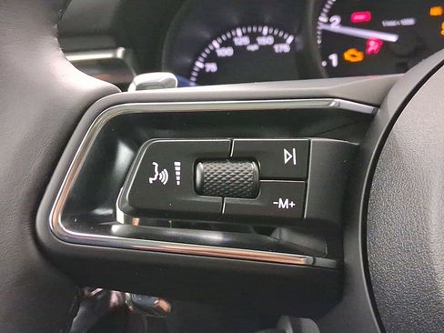 Used 2026 Porsche Macan AWD/4WD image 18