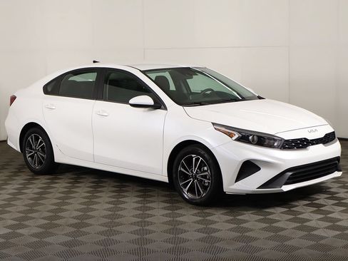 Used 2022 Kia Forte LXS FWD image 45