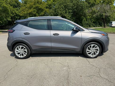 Used 2023 Chevrolet Bolt EUV LT w/ Driver Confidence Package FWD image 5