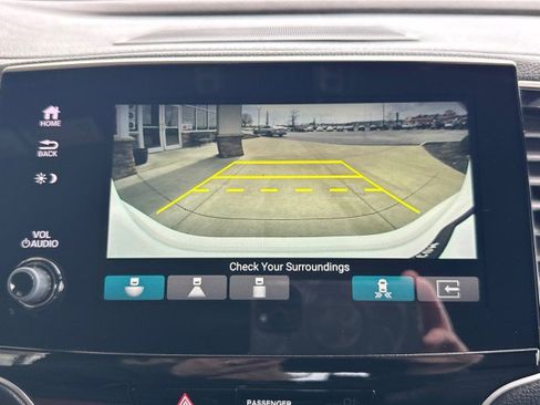 Used 2022 Honda Pilot Black Edition image 17