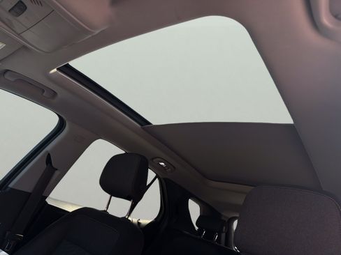 Used 2020 Chevrolet Equinox LT FWD image 11