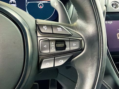 Used 2023 Aston Martin DBX 707 image 37