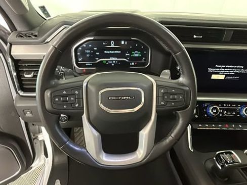 Used 2022 GMC Sierra 1500 Denali AWD/4WD image 14