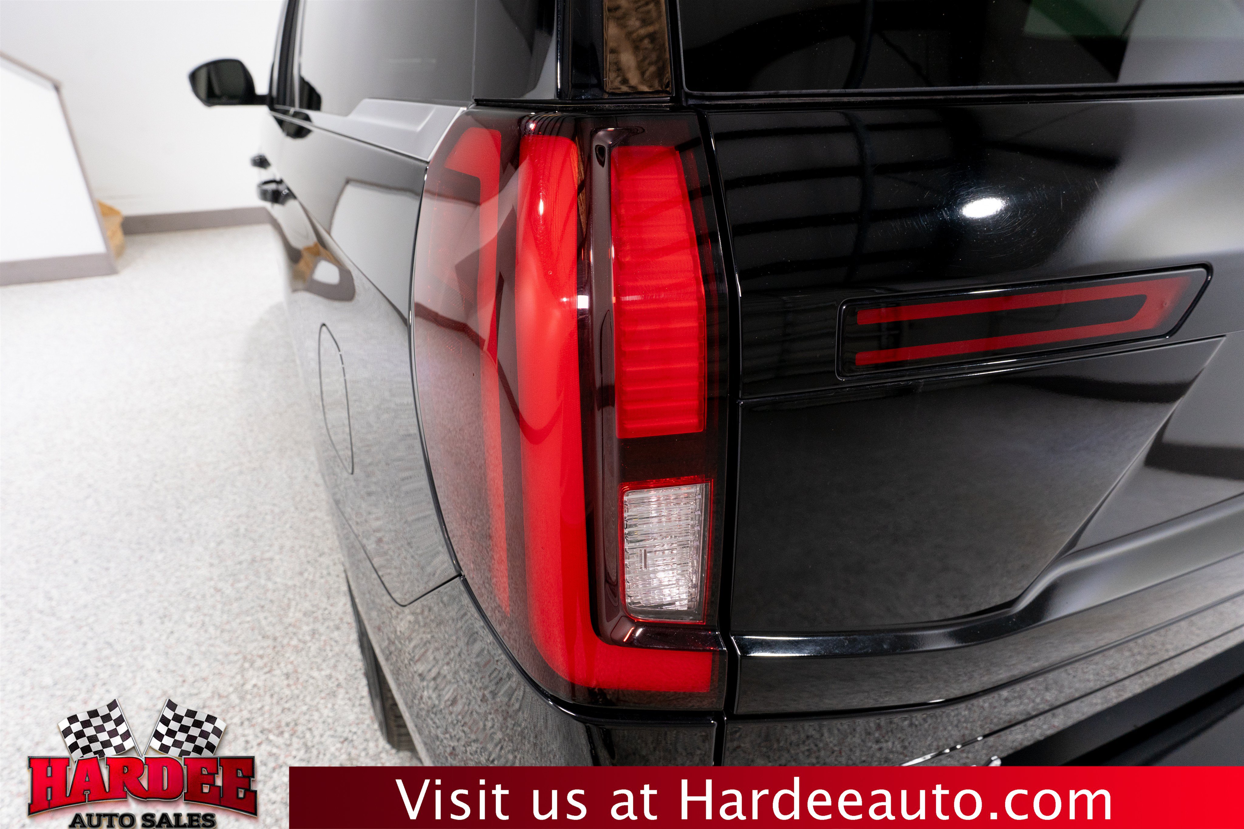 Used 2025 Ford Expedition Max Platinum w/ Platinum Ultimate Package AWD/4WD image 9
