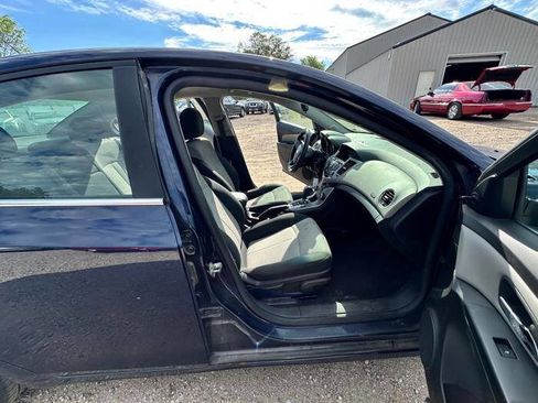 Used 2011 Chevrolet Cruze LS w/ Connectivity Package FWD image 30