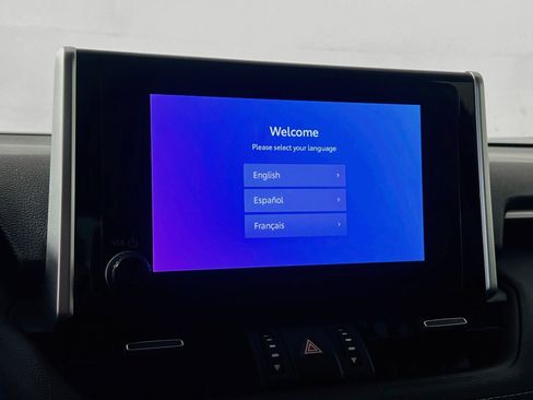 Used 2023 Toyota RAV4 XLE Premium FWD image 27