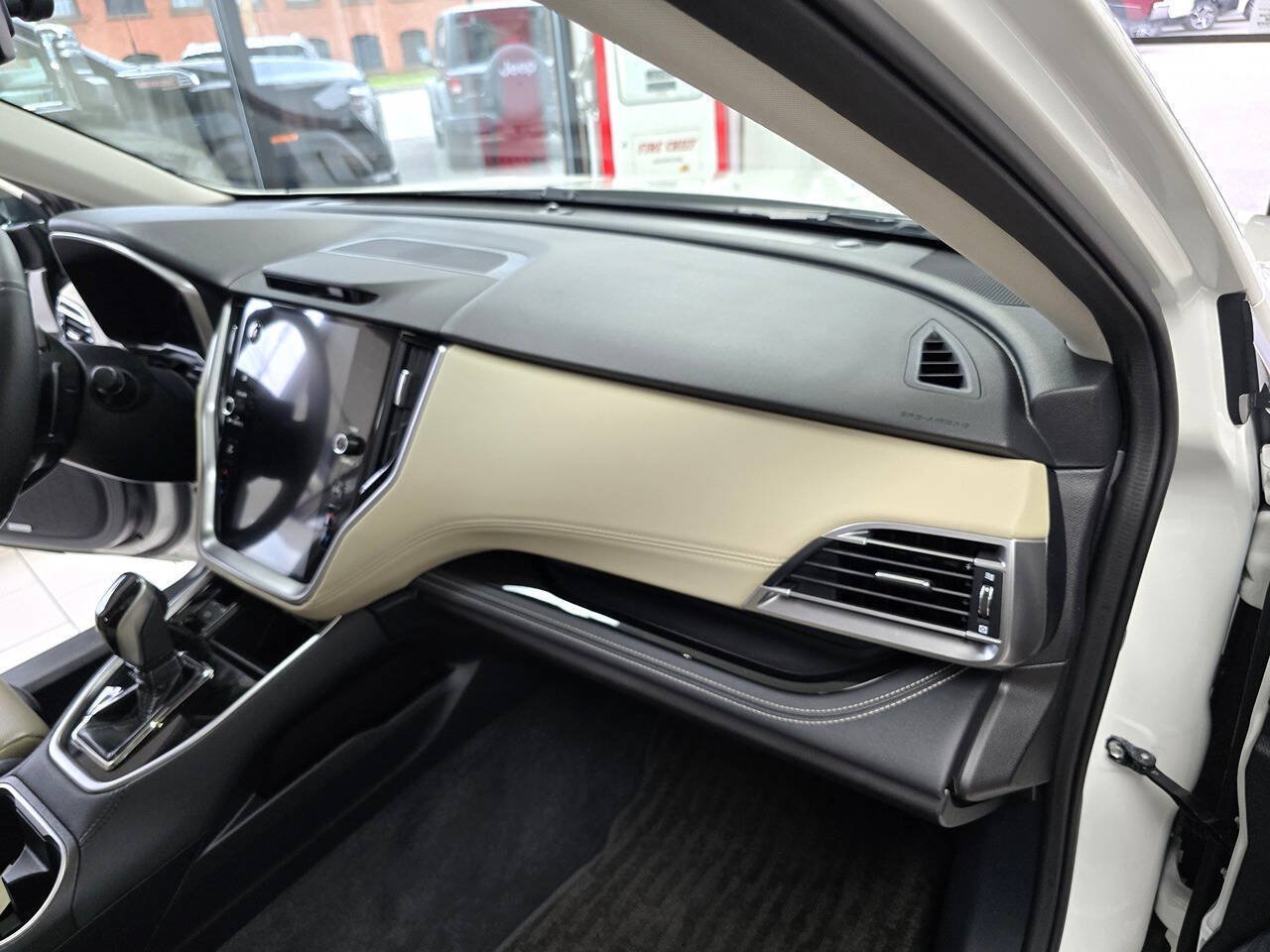 Used 2023 Subaru Outback Limited AWD/4WD image 44