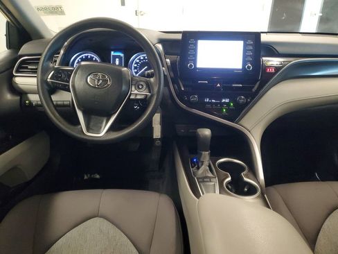 Used 2023 Toyota Camry LE image 9