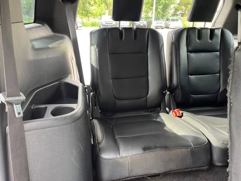 Used 2017 Ford Explorer XLT w/ Equipment Group 202A image 23