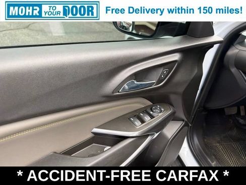 Used 2024 Chevrolet Trax ACTIV w/ Sunroof Package FWD image 13
