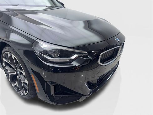 Used 2025 BMW 230i Coupe w/ M Sport Package image 17