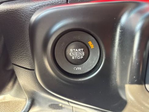 Used 2021 Jeep Wrangler Unlimited Rubicon w/ Dual Top Group AWD/4WD image 16