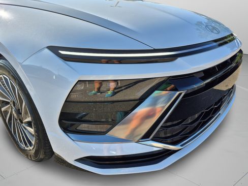 Used 2025 Hyundai Sonata SEL FWD image 34