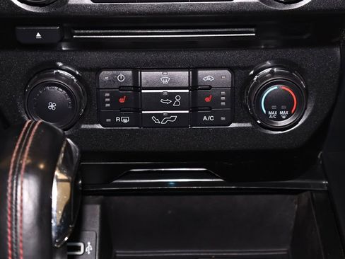 Used 2018 Ford F150 XLT w/ Equipment Group 302A Luxury AWD/4WD image 31