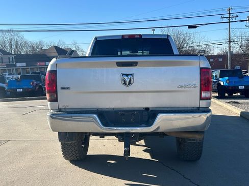 Used 2018 RAM 2500 SLT image 7